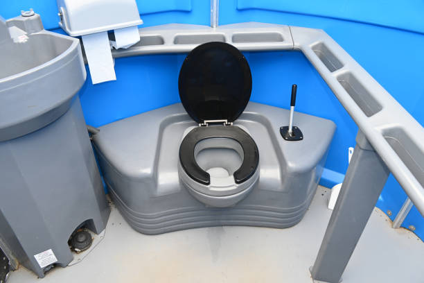 Porta potty rental for outdoor events in Sunnyslope, WA